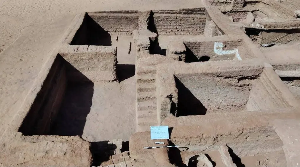 المدينة السكنية المكتشفة في واحة الداخلة (وزارة السياحة والآثار)