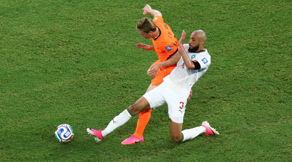 هولندا خسرت من المغرب بركلات الترجيح (رويترز)