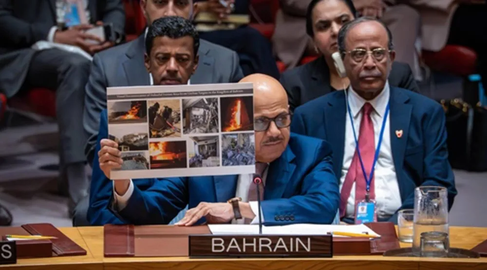 عبد اللطيف الزياني يستعرض أمام مجلس الأمن صوراً تُوثق اعتداءات إيران على مواقع مدنية وحيوية (بنا)