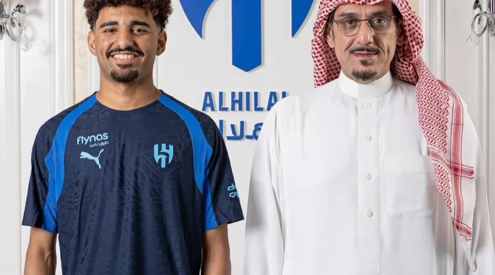 أعلن نادي الهلال عن التعاقد مع اللاعب الشاب صبري دهل (نادي الهلال)