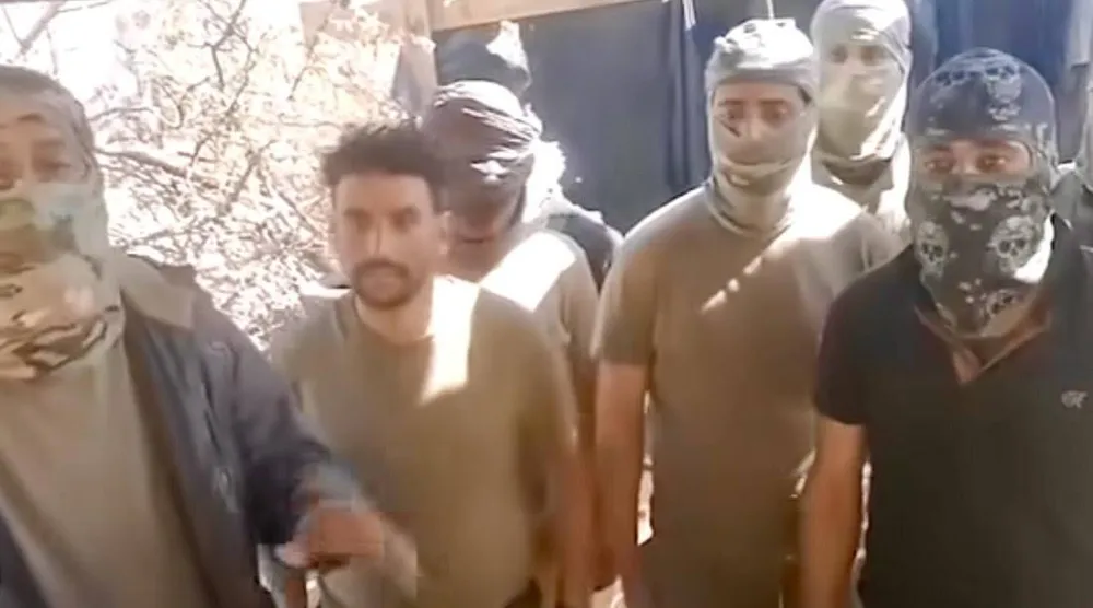 مجندون يمنيون يؤكدون تعرضهم للخداع من قبل سماسرة التجنيد (إعلام محلي)