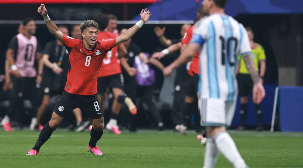 إمام عاشور لاعب منتخب مصر (أ.ف.ب)
