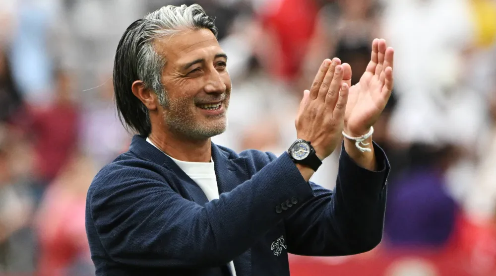 مراد ياكين مدرب المنتخب السويسري (رويترز) 