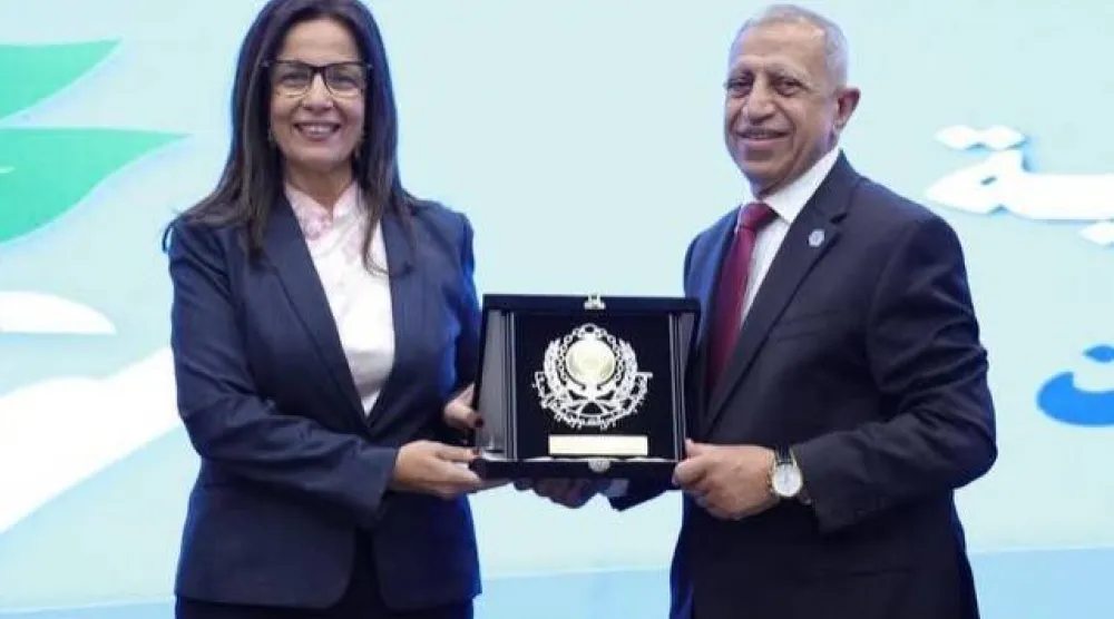 تكريم سابق لوزيرة الثقافة المصرية المستقيلة جيهان زكي (وزارة الثقافة المصرية)