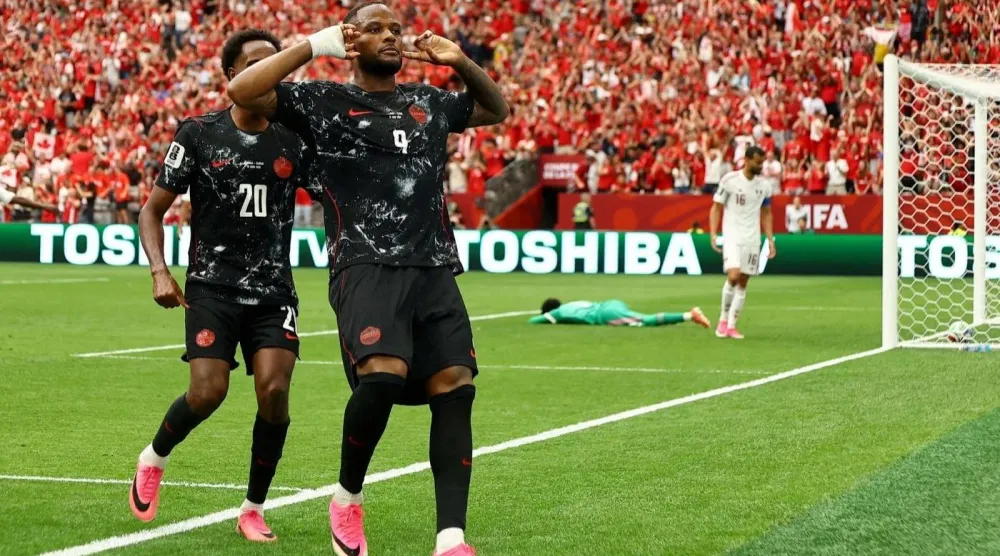 قدمت مدينة برامبتون عناصر أساسية في تشكيلة المنتخب الكندي (رويترز)