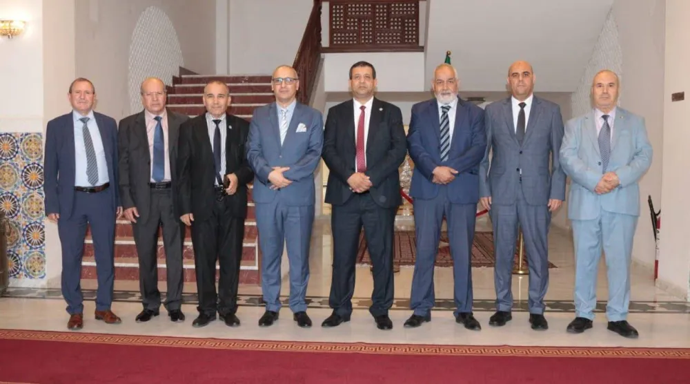 أعضاء «سلطة الانتخابات» (سلطة الانتخابات)