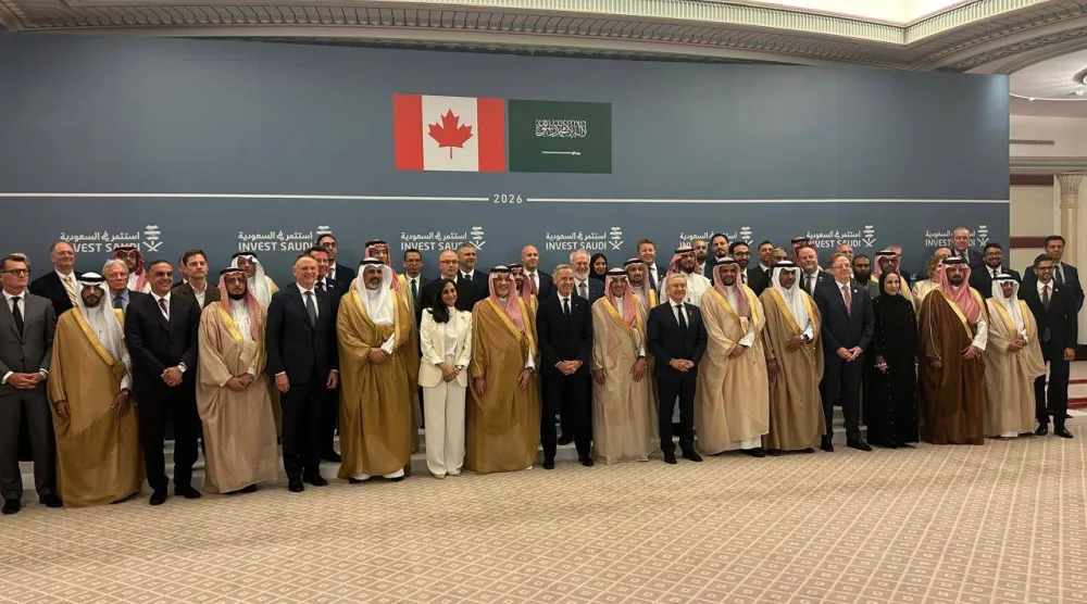 صورة جماعية للمشاركين في «ملتقى الاستثمار السعودي الكندي» (الشرق الأوسط)