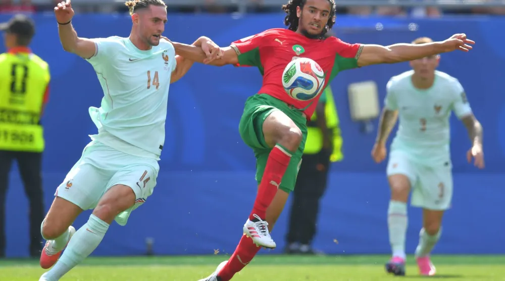 أيوب بوعدي نجح في المشاركة مع المغرب بخمس مباريات رغم صغر سنه (أ.ب) 