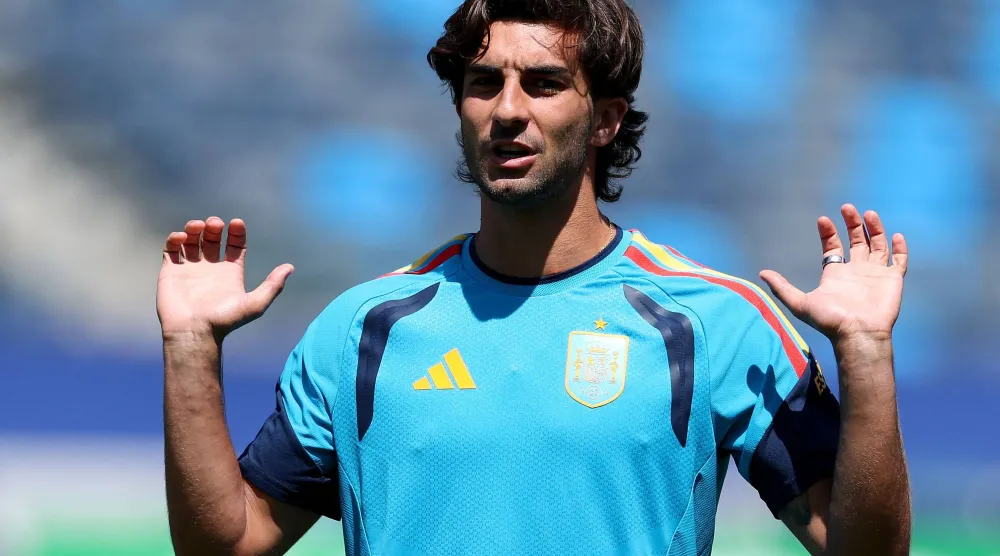 فيران توريس مهاجم برشلونة ومنتخب إسبانيا (أ.ف.ب) 