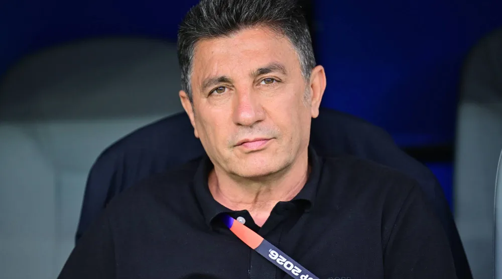 أمير قالينوي مدرب منتخب إيران (د.ب.أ)