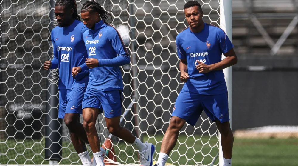 يفصل فرنسا تحقيق فوز واحد فقط عن تمديد واحدة من أروع حقب الهيمنة على كأس العالم (أ.ف.ب)