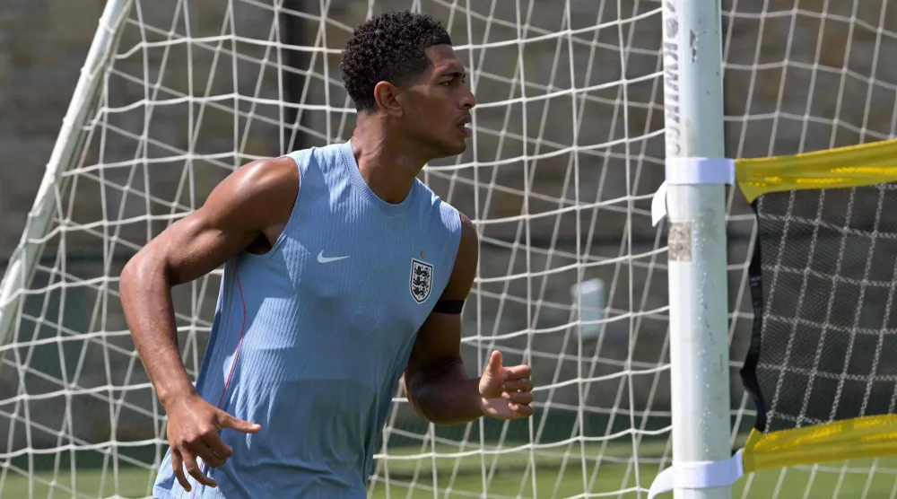 England's midfielder #10 Jude Bellingham takes part in a training session on the eve of the 2026 World Cup football tournament semifinal match between England and Argentina, at Swope Soccer Village in Kansas City on July 14, 2026. (AFP)