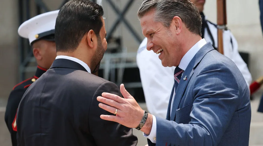 وزير الحرب الأميركي بيت هيغسيث يستقبل رئيس الوزراء العراقي علي الزيدي في البنتاغون يوم 14 يوليو 2026 (أ.ف.ب)