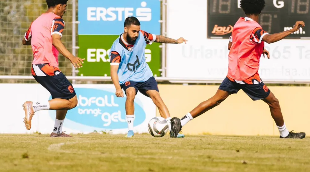 نادي الرياض في معسكره التدريبي بالنمسا (نادي الرياض)
