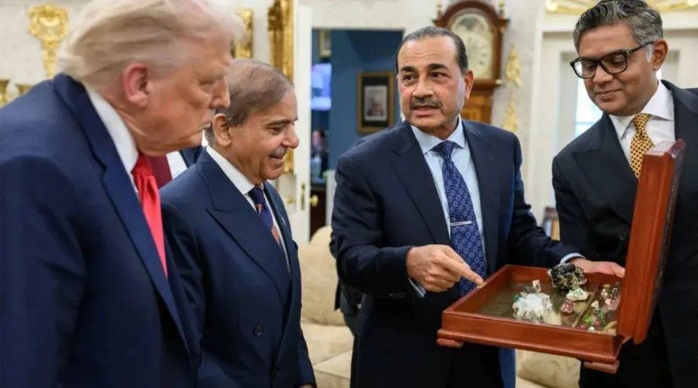 الرئيس الأميركي دونالد ترمب يلتقي رئيس الوزراء الباكستاني شهباز شريف وقائد الجيش عاصم منير في واشنطن (البيت الأبيض)