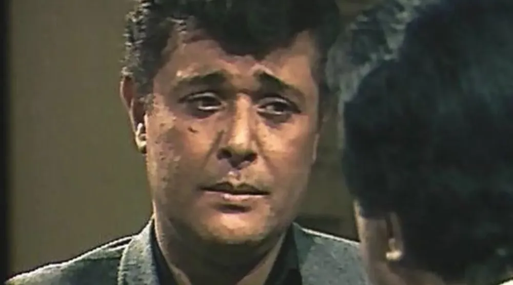 لقطة من مسلسل «رأفت الهجان» (يوتيوب)