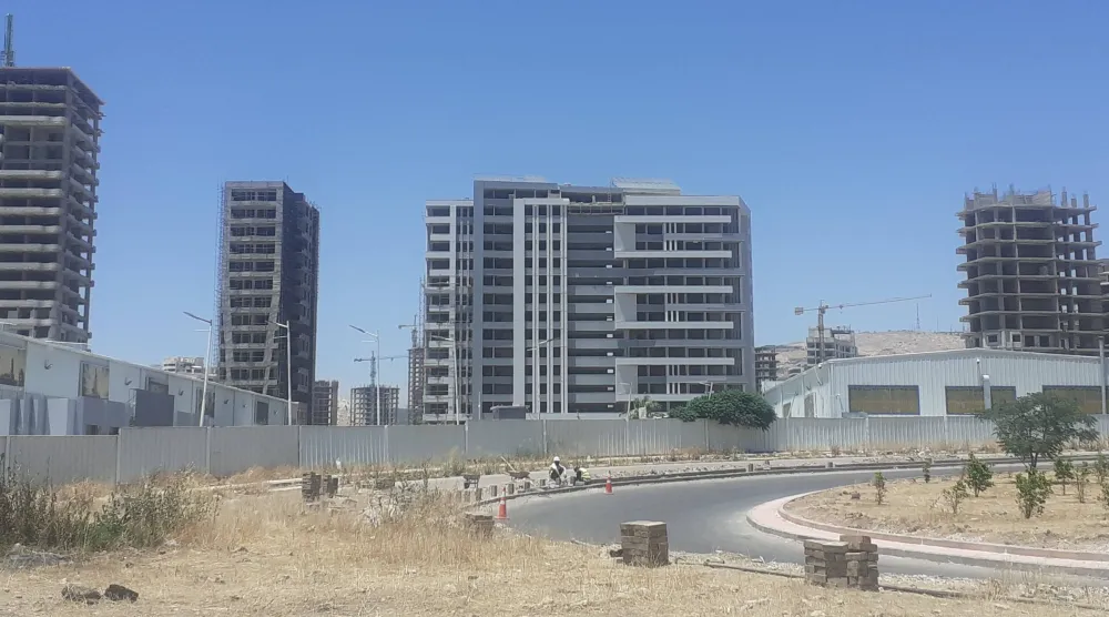 استئناف العمل في المجمعات السكنية الفاخرة في دمشق (الشرق الأوسط)