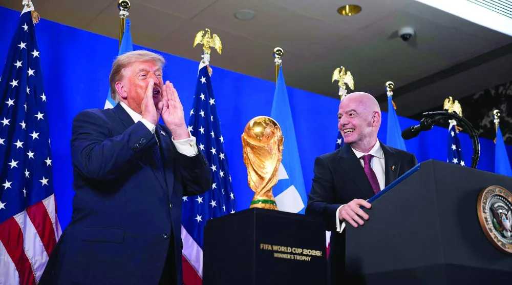 ترمب يتحدث خلال حفل أقامه «فيفا» في نيويورك بحضور إنفانتينو (أ.ف.ب)