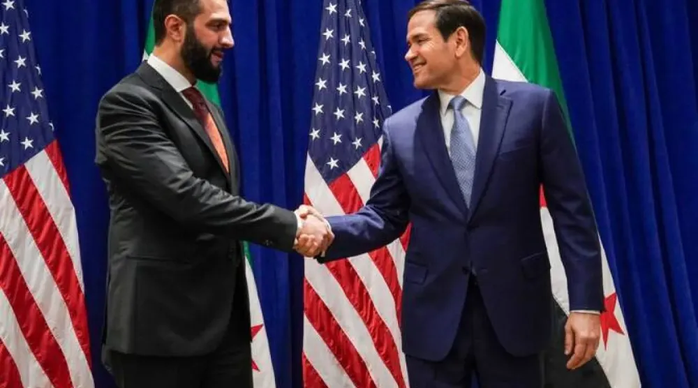 ABD Dışişleri Bakanı Marco Rubio, 22 Eylül 2025 tarihinde Birleşmiş Milletler (BM) Genel Kurulu toplantısının oturum aralarında New York’ta Suriye Cumhurbaşkanı Ahmed eş-Şera ile bir araya geldi. (AFP)