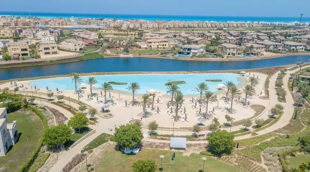 ضوابط دخول القرى السياحية الفاخرة أثارت جدلاً واسعاً في مصر (فيسبوك)