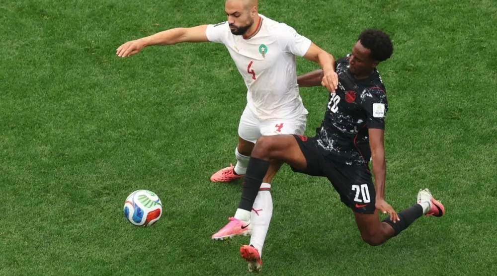 المغربي سفيان أمرابط خلال مشاركته في كأس العالم الأخيرة (أ.ف.ب)