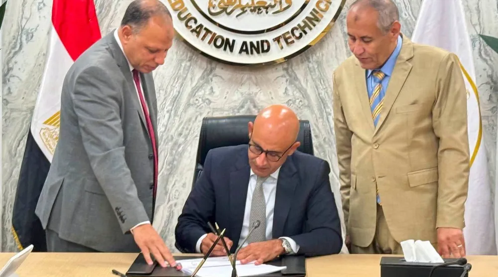 وزير التربية والتعليم المصري محمد عبد اللطيف يعتمد نتيجة امتحانات الثانوية العامة 2025-2026  (الوزارة)