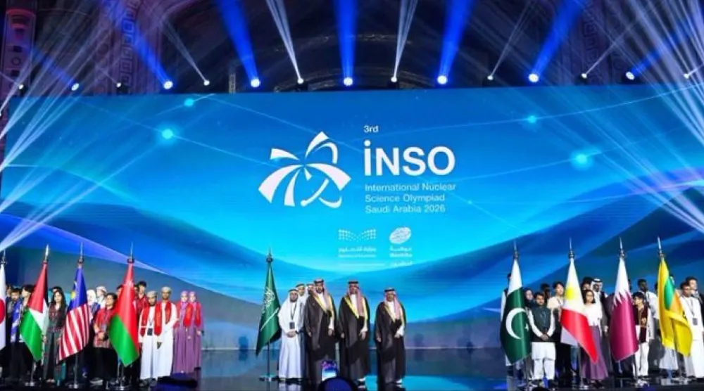 طلاب يمثلون 19 دولة خلال افتتاح أولمبياد العلوم النووية الدولي 2026 في جدة (موهبة)