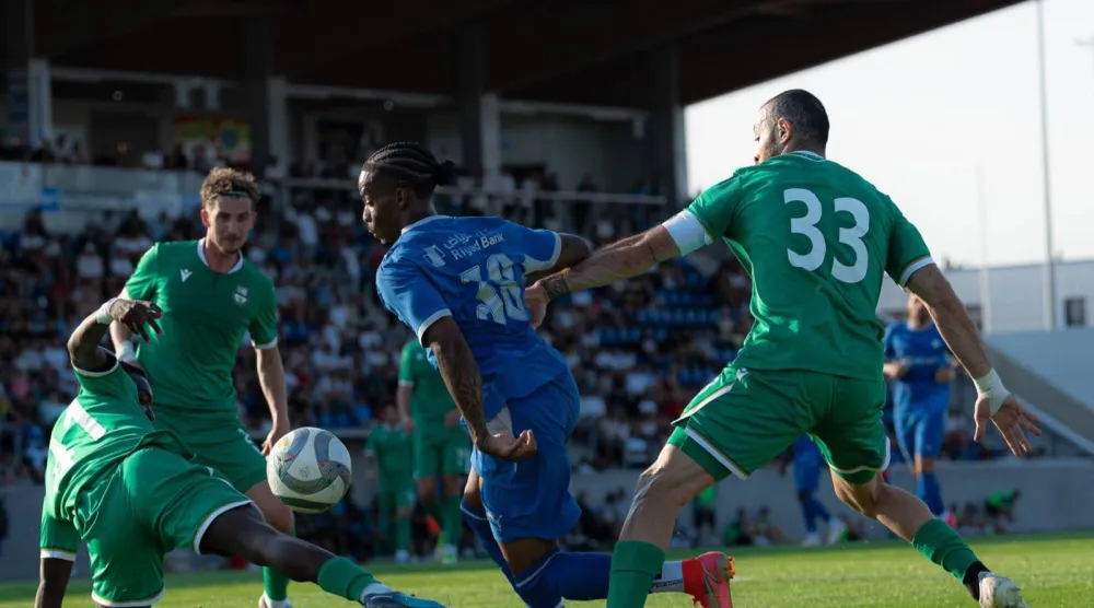 الهلال تعادل مع نظيره الأهلي القطري بالنمسا (نادي الهلال)