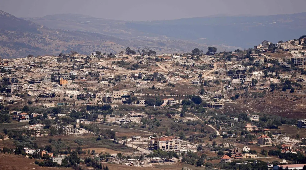 مشهد عام يُظهر المنازل المدمرة في بلدة الخيام الحدودية بجنوب لبنان في ظل استمرار آثار الحرب (أ.ف.ب)