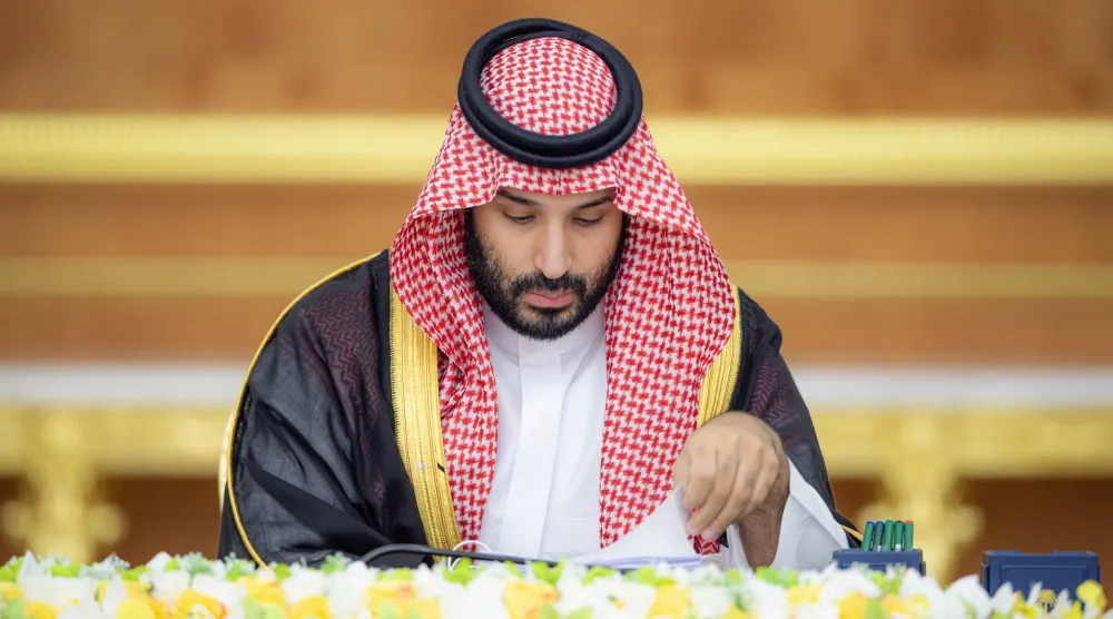 الأمير محمد بن سلمان مترئساً جلسة مجلس الوزراء في جدة الثلاثاء (واس)