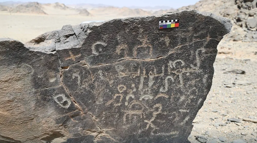 أسهمت الآثار المكتشفة في الوصول إلى دلالات واضحة لفهم طبيعة الاستيطان البشري وتفاعله مع البيئة الطبيعية (هيئة التراث)