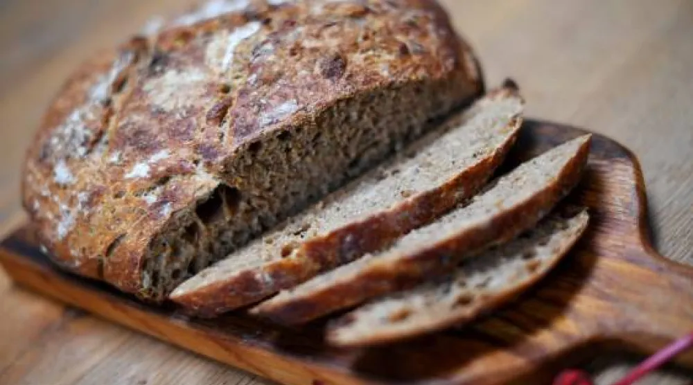 خبز العجين المخمر (أرشيفية - رويترز)