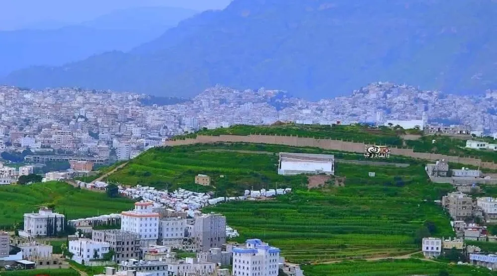 الحوثيون أطلقوا يد قياداتهم للاستيلاء على الأراضي العامة في إب (إعلام محلي)
