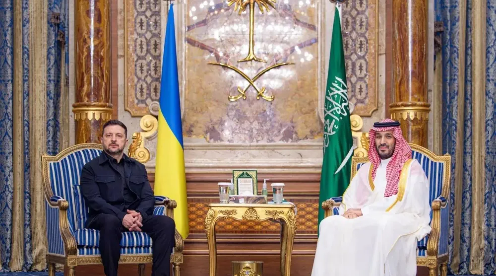 Suudi Arabistan Veliaht Prensi Muhammed bin Selman, geçtiğimiz nisan ayında Ukrayna Devlet Başkanı Volodimir Zelenskiy ile görüşmesinden bir kare (SPA)