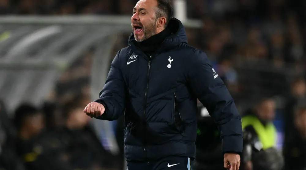 Tottenham Hotspur's manager Roberto De Zerbi reacts during the Sydney Super Cup football match between English Premier League teams Chelsea and Tottenham Hotspur at Stadium Australia in Sydney on August 1, 2026. (AFP)