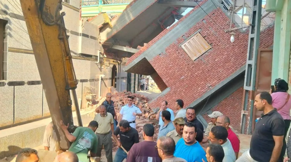 انهيار عقار تحت الإنشاء في قرية جفصا بمحافظة الدقهلية الجمعة الماضي (المحافظة)