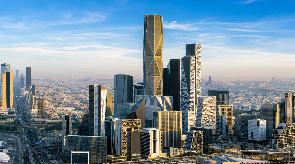 برج صندوق الاستثمارات العامة في مركز الملك عبد الله المالي بالعاصمة السعودية الرياض (الشرق الأوسط)