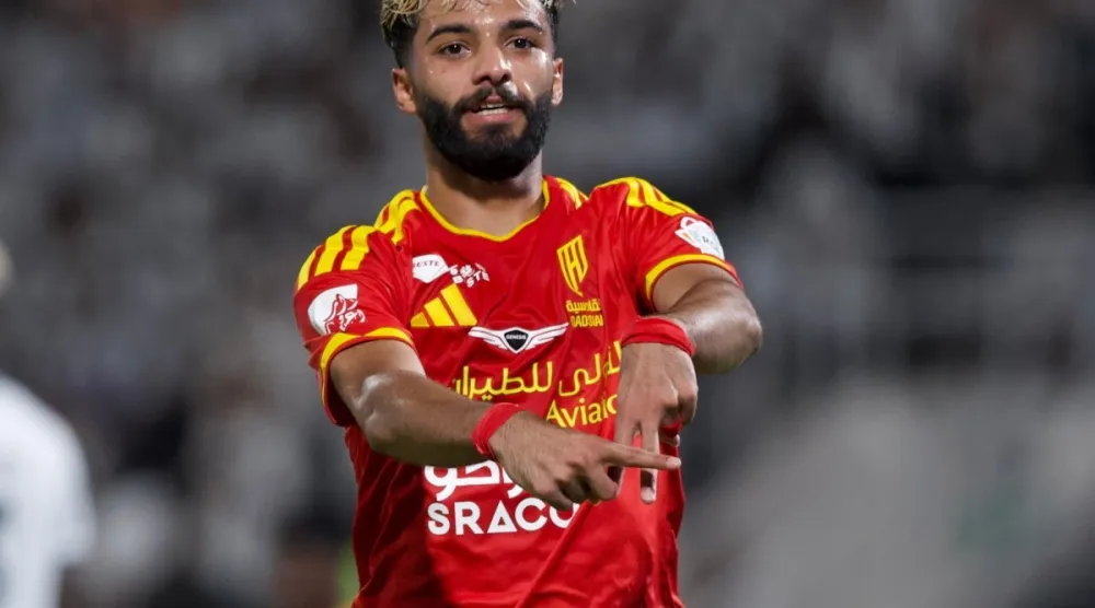 أبو الشامات محتفلا بهدفه في الشباب (تصوير: نايف العتيبي)