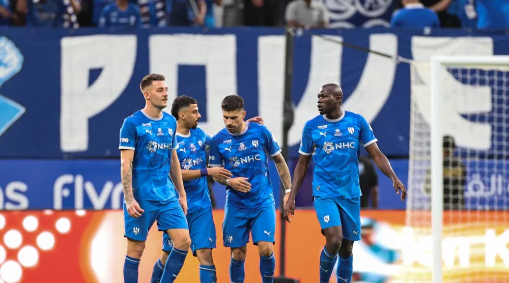 يتصدر الهلال ترتيب الأندية من حيث القيمة السوقية بفارق ضئيل للغاية عن الأهلي (سعد العنزي)
