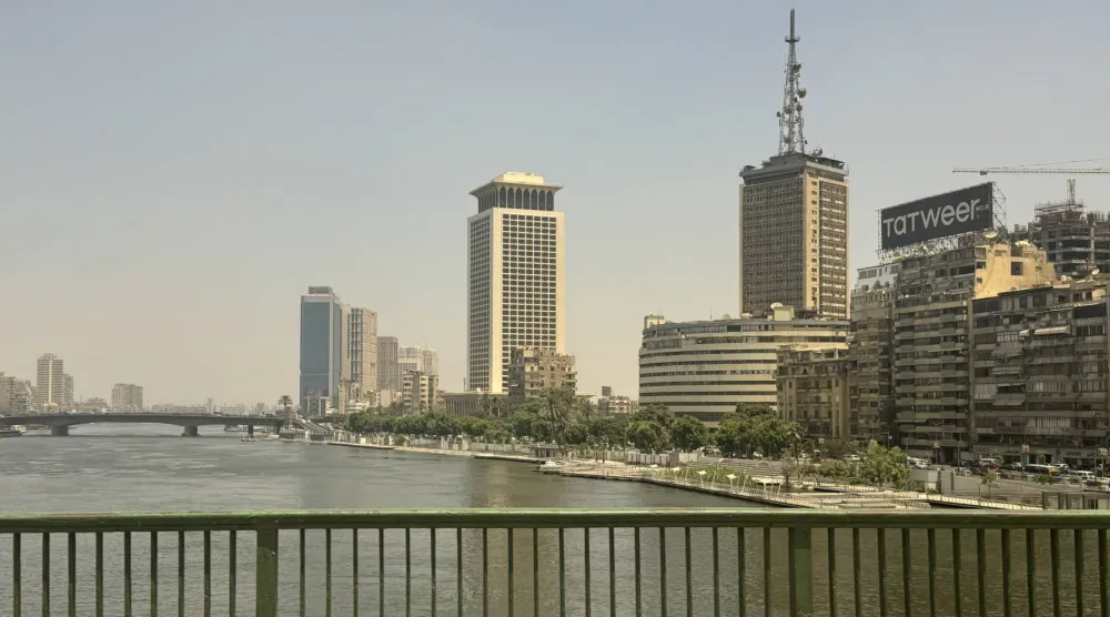 أبراج وفنادق ومقرات شركات على نيل القاهرة (تصوير: عبد الفتاح فرج)