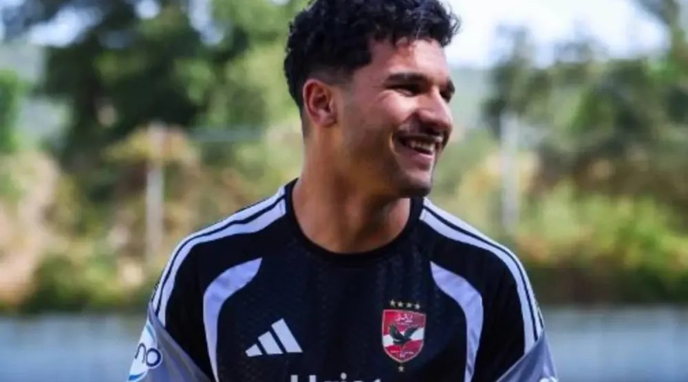 الجزائري منصف بقرار مهاجم الأهلي المصري (النادي الأهلي)