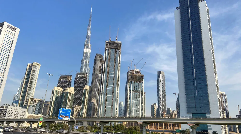 صورة عامة من مدينة دبي في الإمارات العربية المتحدة (رويترز-أرشيفية)