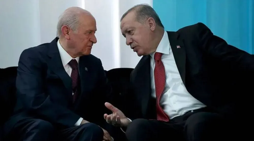 الرئيس التركي رجب طيب إردوغان وحليفه رئيس حزب «الحركة القومية» دولت بهشلي متفقان على تعزيز النظام الرئاسي (الرئاسة التركية)