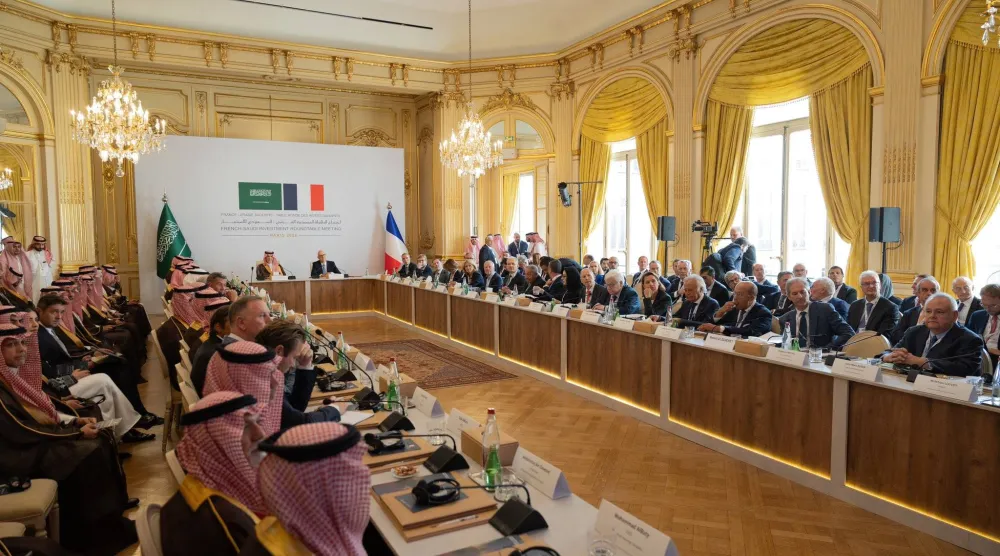 اجتماع الطاولة المستديرة الفرنسي السعودي للاستثمار الذي انعقد في باريس بالتزامن مع الزيارة الرسمية لولي العهد (إكس)
