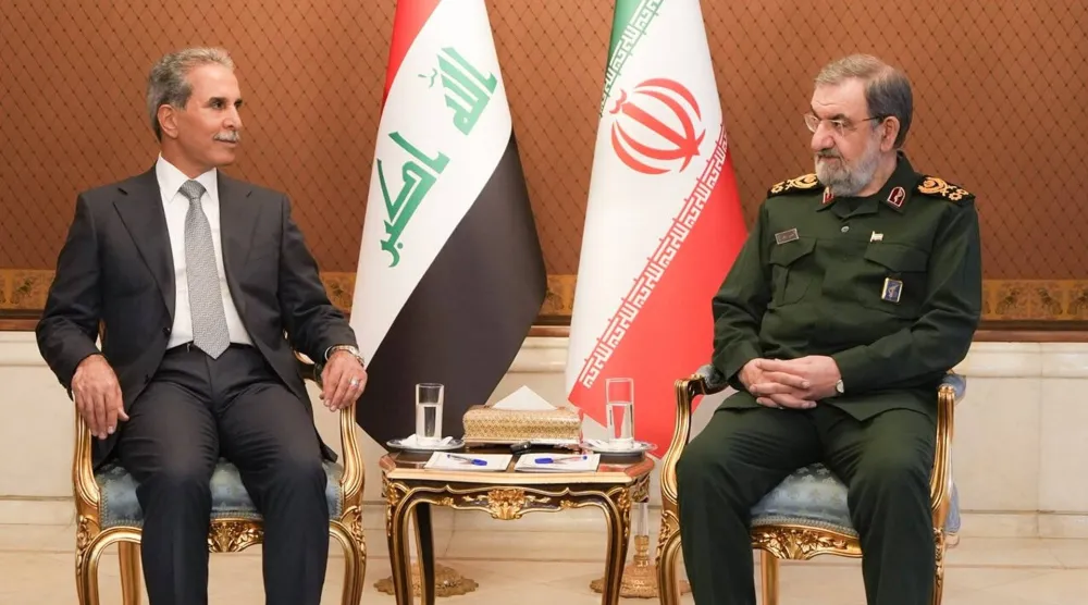محسن رضائي الأمين العام لـ«المجلس الأعلى للأمن القومي» الإيراني مستقبلاً في طهران رئيس القضاء العراقي فائق زيدان الثلاثاء (مهر)
