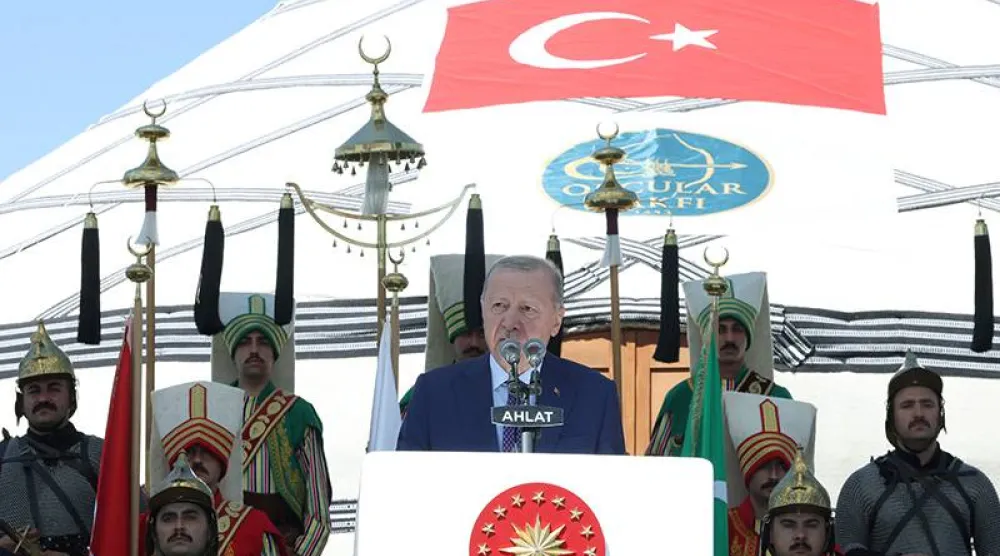 الرئيس التركي رجب طيب إردوغان تعهد بإفشال مخططات قال إنها تستهدف الأخوة بين الأتراك والأكراد والعرب وتهدد استقرار المنطقة (الرئاسة التركية)
