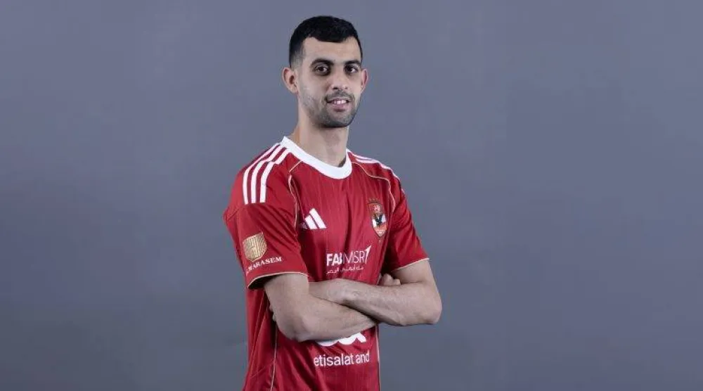الظهير الأيسر المغربي يوسف بلعمري (النادي الأهلي)