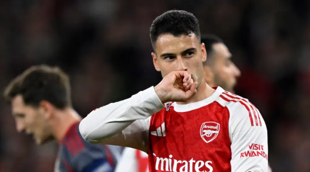 البرازيلي غابرييل مارتينيلي يقترب من «الهلال» (رويترز)