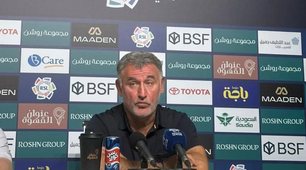 الفرنسي كريستوف غالتييه مدرب فريق نيوم (الشرق الأوسط)