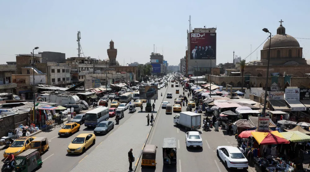 سوق الشورجة للبيع بالجملة في وسط بغداد بالعراق (رويترز)